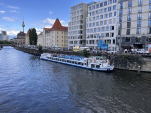Anlegestelle Friedrichstraße Berlin Weidendamm