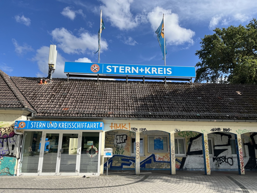 Bootstouren ab Hafen Treptow mit Stern und Kreis